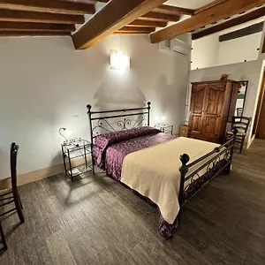https://affittacamere-la-carbonaia.it-tuscanyhotel.com